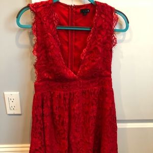 Revolve Champagne Mini in Red Rose